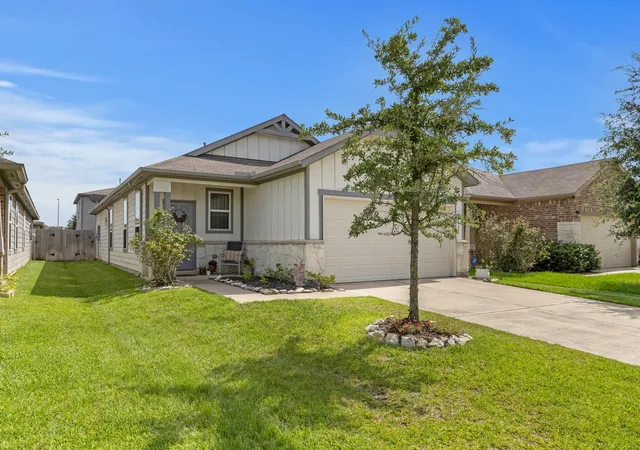 Photo 2 of Single family home for sale at 24043 Hay Needle Ln, Hockley, TX 77447 | MLS# 3583856 | Listing updated on 2026-10-11