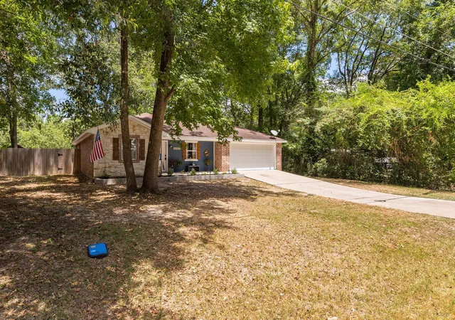 Photo 2 of Single family home for sale at 902 Mark St, Lufkin, TX 75904 | MLS# 33467919 | Listing updated on 2026-08-28