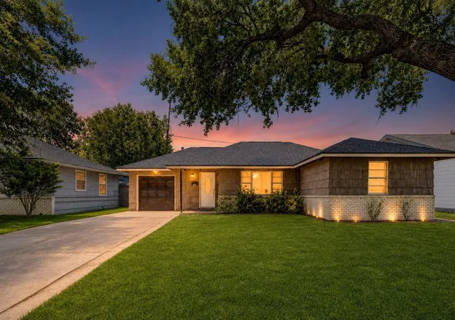 1st image of 1607 Beusch Dr, Pasadena, TX 77502 | MLS# 2307776