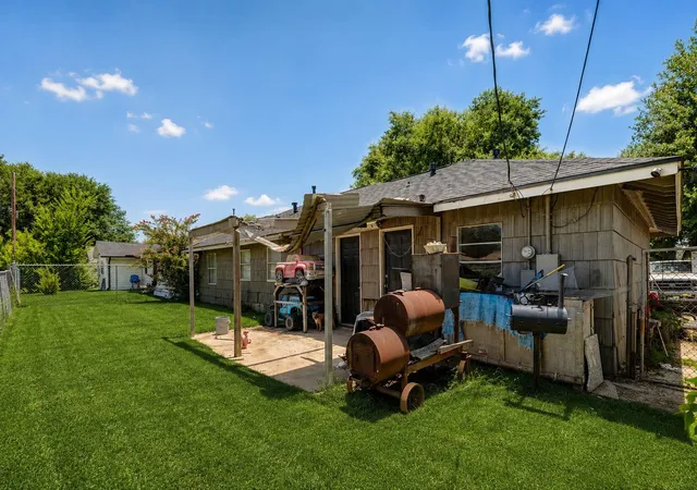 27th image of 1607 Beusch Dr, Pasadena, TX 77502 | MLS# 2307776