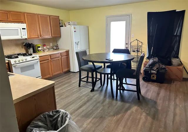 Photo 3 of Sale Pending at 18814 Remington Park Dr, Houston, TX 77073 | MLS# 36383061 | Listing updated on 2026-08-27