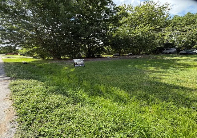 Photo 4 of Land for sale at 4520 Briscoe St, Houston, TX 77051 | MLS# 45623944 | Listing updated on 2026-08-12