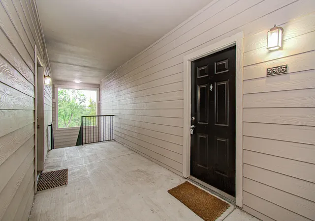 Photo 3 of Sale Pending at 1330 Old Spanish Trl #5305, Houston, TX 77054 | MLS# 48711001 | Listing updated on 2026-08-31