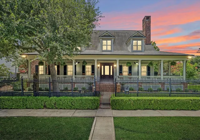 1st image of 408 E 7th St, Houston, TX 77007 | MLS# 77223922