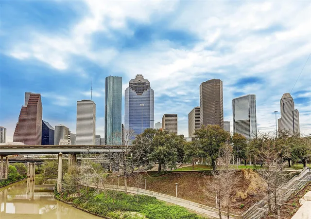 31st image of 1423 E 36th St, Houston, TX 77022 | MLS# 74858148