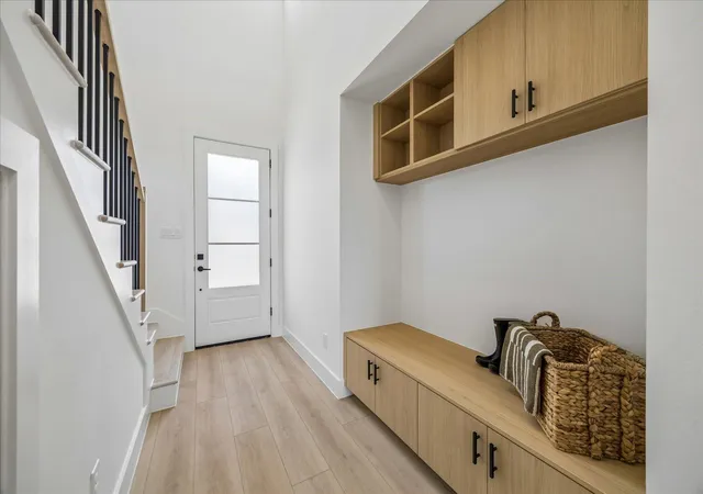 3rd image of 1423 E 36Th St, Houston, TX 77022 | MLS# 74858148