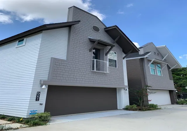 2nd image of 7506 Carver Rd #B, Houston, TX 77088 | MLS# 14729419