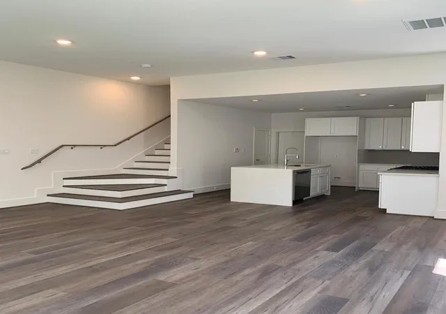 4th image of 7506 Carver Rd #B, Houston, TX 77088 | MLS# 14729419