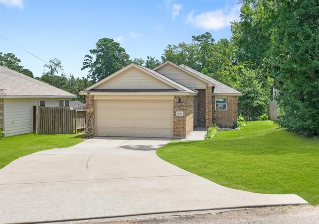 Photo 1 of Single family home for sale at 15302 Kickapoo Trl, Willis, TX 77378 | MLS# 76222501 | Listing updated on 2026-08-12