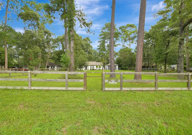 Photo 3 of Sale Pending at 281 Greenbriar Dr, Magnolia, TX 77355 | MLS# 28450587 | Listing updated on 2026-09-24