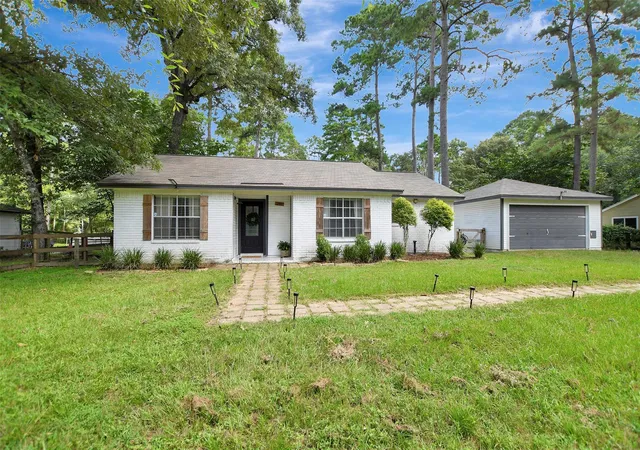 Photo 3 of Sale Pending at 281 Greenbriar Dr, Magnolia, TX 77355 | MLS# 28450587 | Listing updated on 2026-09-24