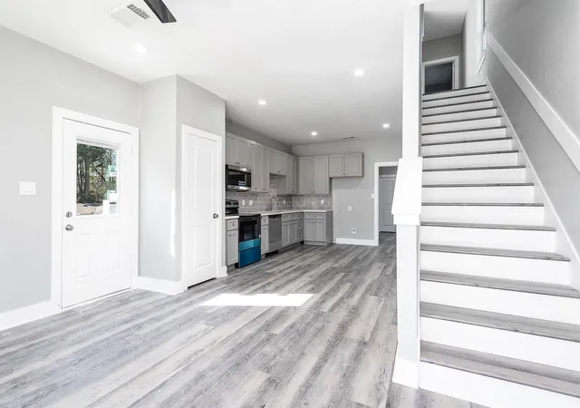 Photo 3 of Single family home for sale at 16986 W Hammon, Montgomery, TX 77316 | MLS# 96364626 | Listing updated on 2026-08-17