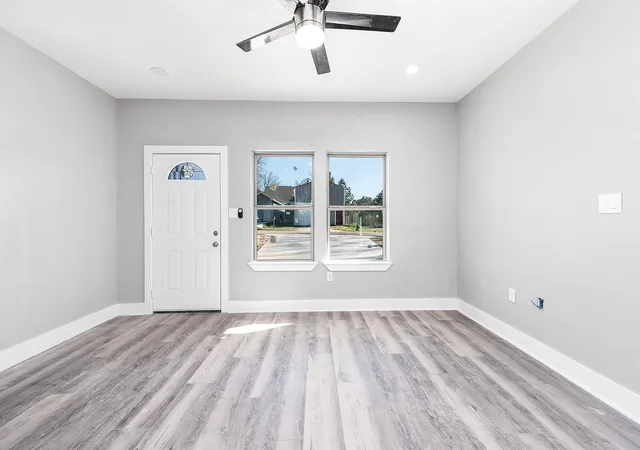 Photo 4 of Single family home for sale at 16986 W Hammon, Montgomery, TX 77316 | MLS# 96364626 | Listing updated on 2026-08-17
