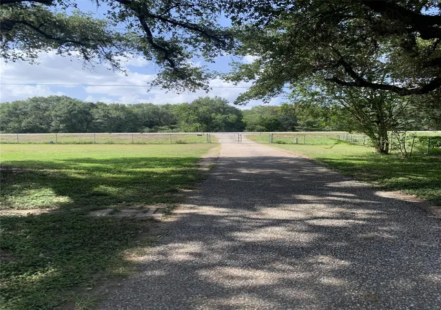 24th image of 1162 Hwy 90a, Weimar, TX 78962 | MLS# 44455437