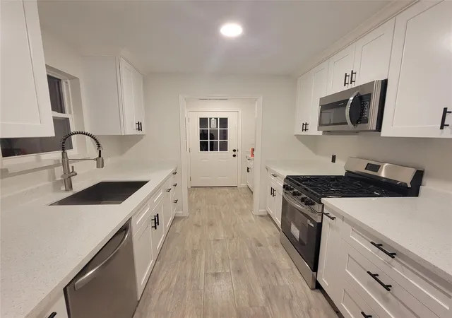 4th image of 116 Tanner St, Brazoria, TX 77422 | MLS# 24001768