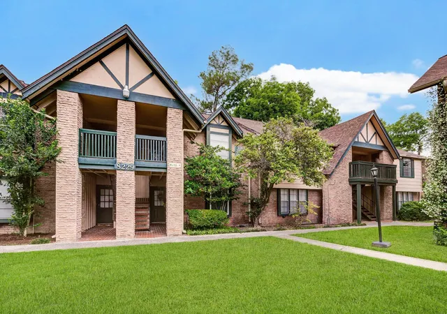 2nd image of 8229 Kingsbrook Rd #229, Houston, TX 77024 | MLS# 64280238