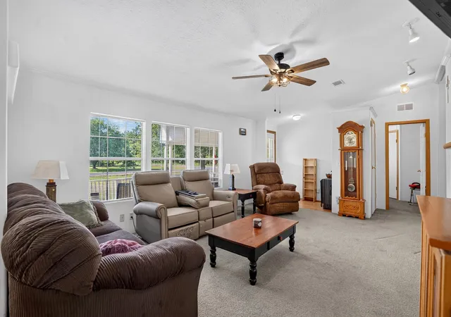 5th image of 113 Butternut, Livingston, TX 77351 | MLS# 79152277