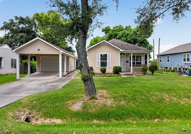 1st image of 233 Beatrice St, La Marque, TX 77568 | MLS# 24184364