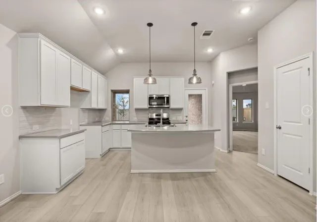 Photo 3 of Single family home for sale at 3218 Raintree Crescent Trl, Spring, TX 77386 | MLS# 76468376 | Listing updated on 2026-09-17