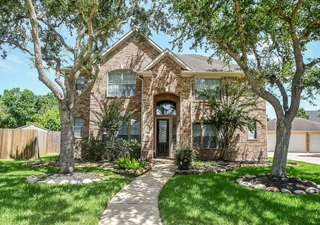 Photo 1 of Single family home for sale at 6132 Ramsay Ln, League City, TX 77573 | MLS# 13587922 | Listing updated on 2026-09-17