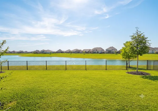 2nd image of 2605 Lago Costa Dr, La Marque, TX 77568 | MLS# 19283835