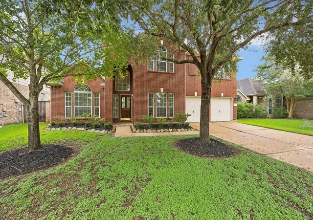 1st image of 9127 Stoneleigh Dr, Sugar Land, TX 77479 | MLS# 97743581