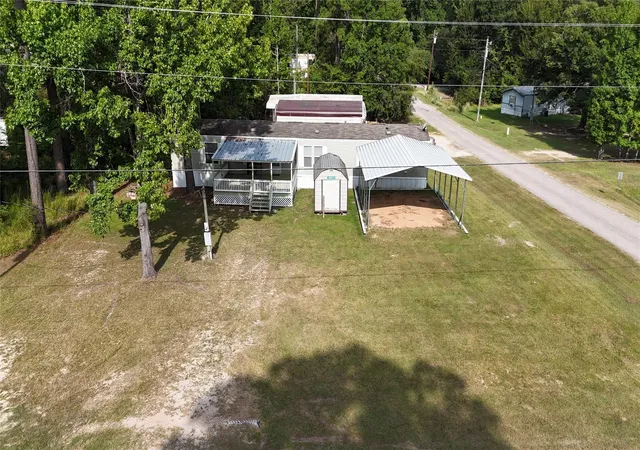Photo 3 of Single family home for sale at 651 Harbor Point Dr, Trinity, TX 75862 | MLS# 80306926 | Listing updated on 2026-09-11
