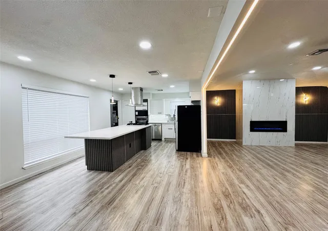 2nd image of 2326 Briarview Dr, Houston, TX 77077 | MLS# 92636212