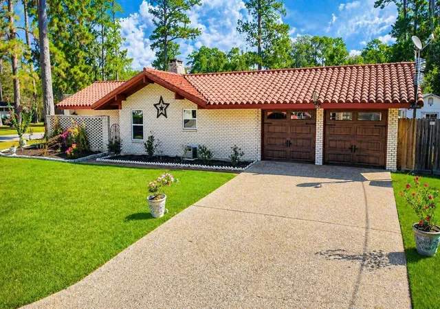 2nd image of 142 Wall St, Cleveland, TX 77327 | MLS# 23820058