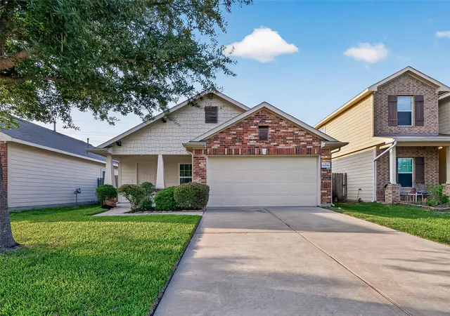 1st image of 11206 Kingsnorth Dr, Tomball, TX 77375 | MLS# 88975560