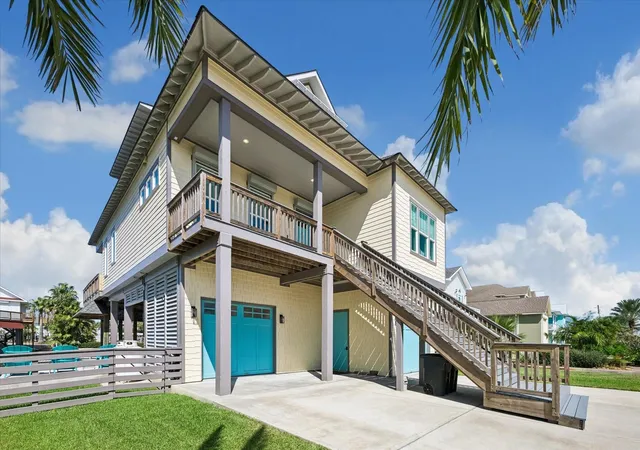Photo 3 of Single family home for sale at 1534 Windsong Way, Galveston, TX 77554 | MLS# 68574425 | Listing updated on 2026-09-12