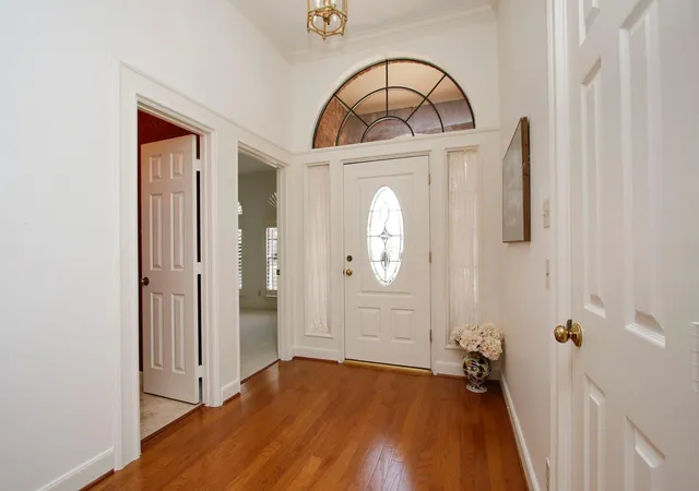 Photo 4 of Single family home for sale at 14007 Muirfield Village Dr, Houston, TX 77069 | MLS# 15325684 | Listing updated on 2026-09-19