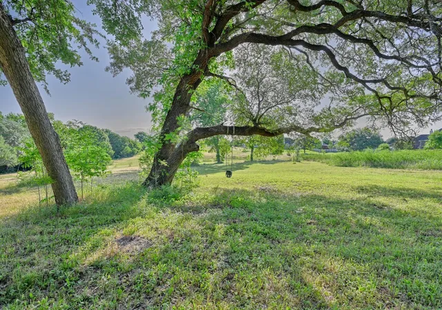 13th image of 2917 Twisted Oak Dr, Brenham, TX 77833 | MLS# 40473115