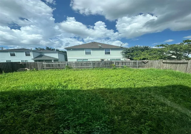 Photo 3 of Single family home for sale at 18914 Remington Ml Dr, Houston, TX 77073 | MLS# 64221455 | Listing updated on 2026-09-22