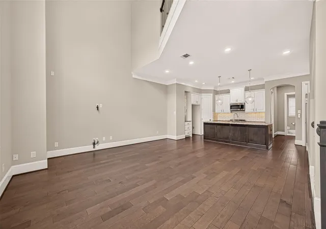 4th image of 8326 Ginger Oak St, Houston, TX 77055 | MLS# 86612897