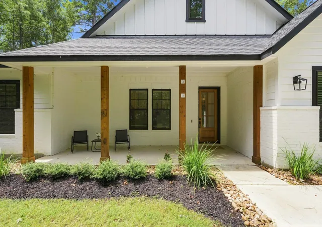 3rd image of 115 Llano Ct, Huntsville, TX 77340 | MLS# 5750429