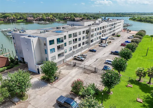 1st image of 793 Davis Rd #105, League City, TX 77573 | MLS# 43056539