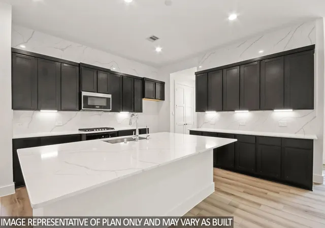 Photo 2 of Single family home for sale at 606 Paisley Harbor Ct, Conroe, TX 77304 | MLS# 39213210 | Listing updated on 2026-08-21