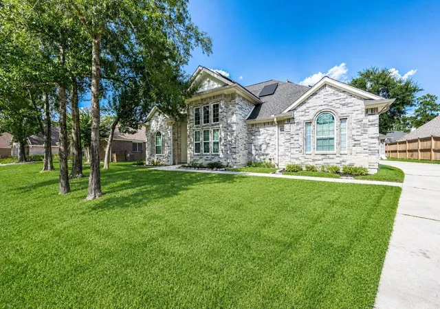 22nd image of 757 Forest Lane Dr, Conroe, TX 77302 | MLS# 11334206