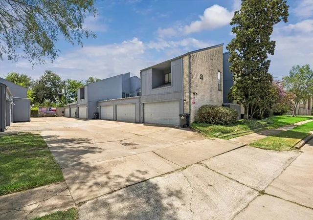 17th image of 9007 Imogene St, Houston, TX 77036 | MLS# 95168113