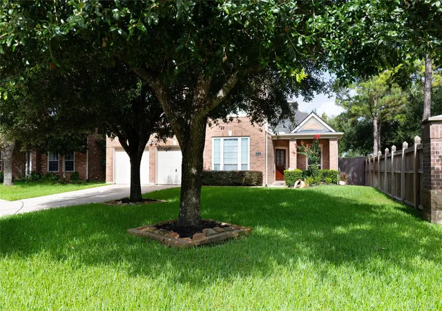Photo 3 of Single family home for sale at 6002 Lakebluff Ct, Katy, TX 77450 | MLS# 32168288 | Listing updated on 2026-09-03