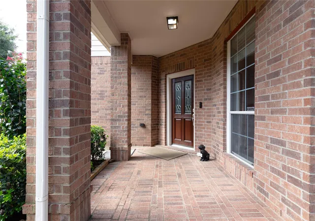 Photo 3 of Single family home for sale at 6002 Lakebluff Ct, Katy, TX 77450 | MLS# 32168288 | Listing updated on 2026-09-03