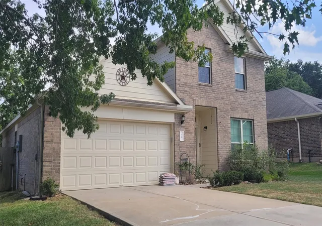 Photo 2 of Single family home for sale at 610 Lake View Dr, Montgomery, TX 77356 | MLS# 53397116 | Listing updated on 2026-09-18