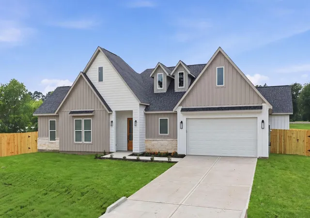 2nd image of 1203 Ada St, New Waverly, TX 77358 | MLS# 46312566