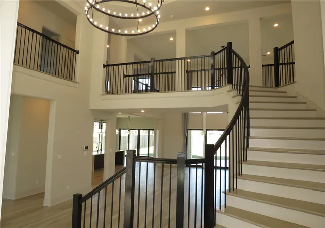 Photo 3 of Sale Pending at 10123 Regatta Shore Dr, Missouri City, TX 77459 | MLS# 42076645 | Listing updated on 2026-10-07