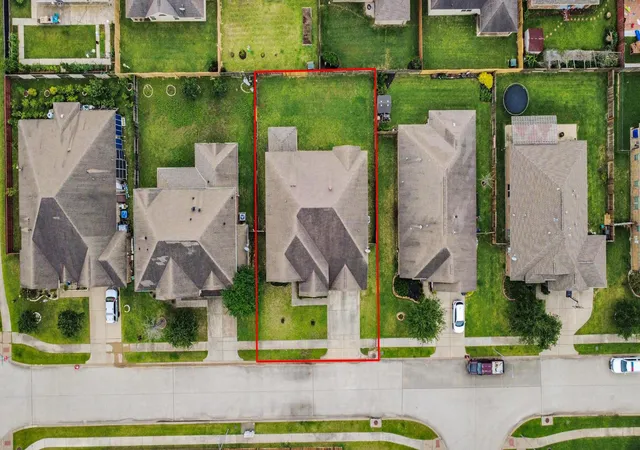 Photo 4 of Single family home for sale at 11611 Beckton Cypress Dr, Tomball, TX 77377 | MLS# 89804518 | Listing updated on 2026-08-11