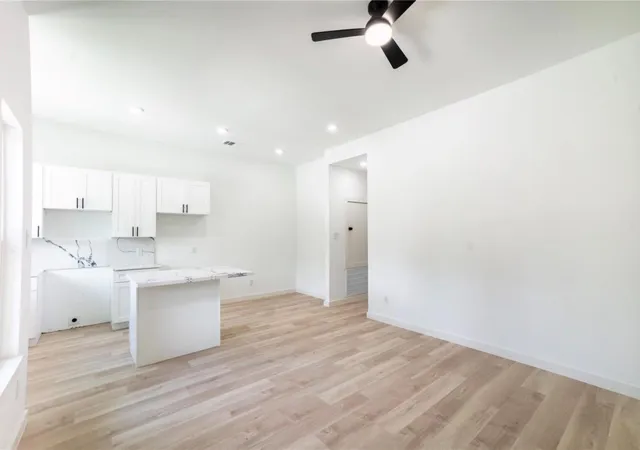 2nd image of 333 Delaware St, Houston, TX 77029 | MLS# 31747195