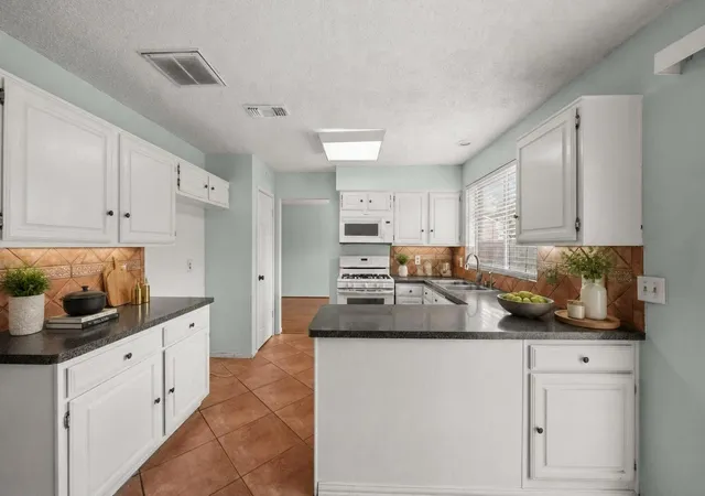 Photo 2 of Single family home for sale at 11303 Golden Ray Dr, Cypress, TX 77429 | MLS# 25471273 | Listing updated on 2026-09-20