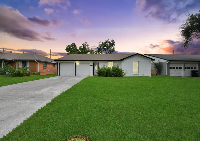 Photo 1 of Single family home for sale at 212 Harold Ln, Baytown, TX 77521 | MLS# 31723449 | Listing updated on 2026-09-21