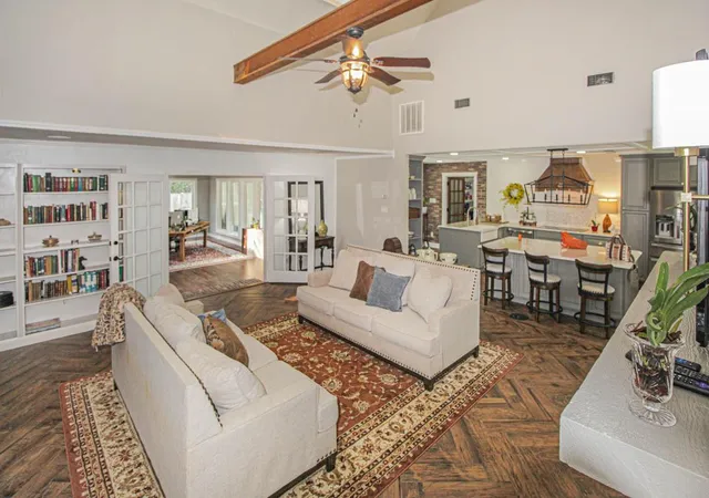 4th image of 600 W Timberland Dr, Woodville, TX 75979 | MLS# 98377995